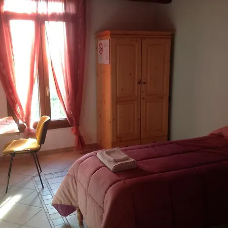 La Casa Del Ciliegio Πανσιόν Faenza